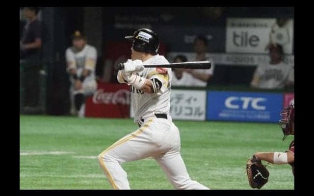 CSパ第3戦、鷹がすぐさま同点に！　“CS男”内川が同点打、デスパイネが二塁から激走