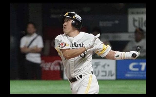 CSパ第3戦、鷹が勝ち越し！　“CS男”内川が勝ち越し弾、同点打に続き大活躍