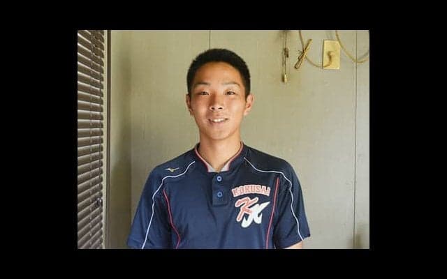 遊撃手の新時代を築く逸材。京都国際・上野響平の守備はファンキーだ