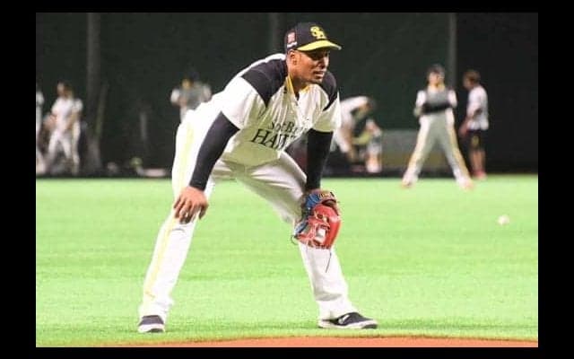 三塁を守った鷹グラシアルが見せた気遣い　マウンドで高橋礼に掛けた言葉とは？