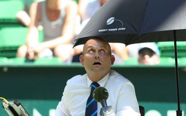 ボールガールへのセクハラ発言で審判が停職に