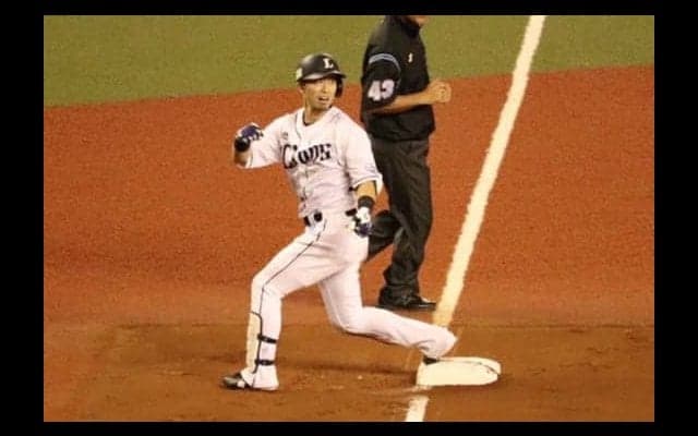 西武、外崎2点三塁打で逆転　直前に中村適時打で「勢いに乗って打てました！」