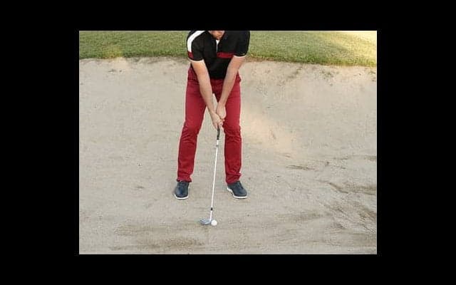 アマチュアゴルファーが最も苦手なバンカーショットを克服するには？