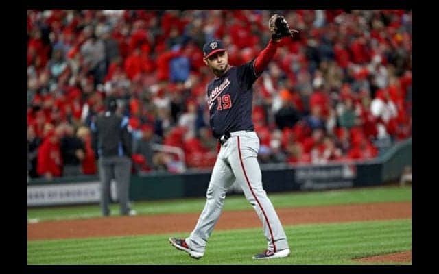 【MLB 優勝決定S】ナ軍が先勝、サンチェスが8回2死までノーノーの快投、元Gマイコラスは6回1失点の粘投実らず