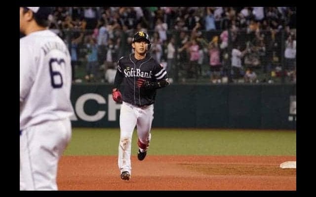 鷹・今宮がCS史上初の1試合3発、シリーズ19打数10安打でMVP「自分でもびっくり」