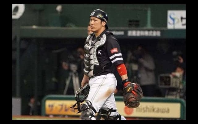 最終S打率.143と徹底的に封じられた森友哉　鷹・甲斐が初戦第1打席で仕掛けた“罠”