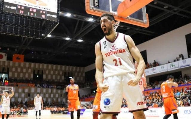 堅守の川崎ブレイブサンダース、新潟を振り切り4連勝「40分間タフに続けられた」