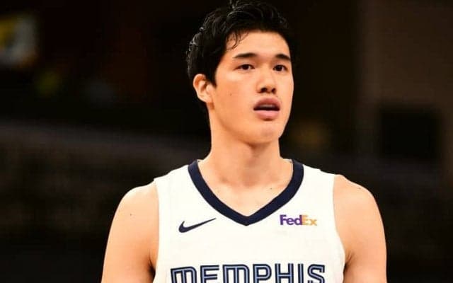 渡邊雄太は不可解な判定に苦しみアピールできず、チームも完敗で開幕に向け黄信号