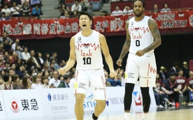 ジョシュア離脱の穴を菅澤紀行が埋めた富山グラウジーズ、川崎の連勝をストップ