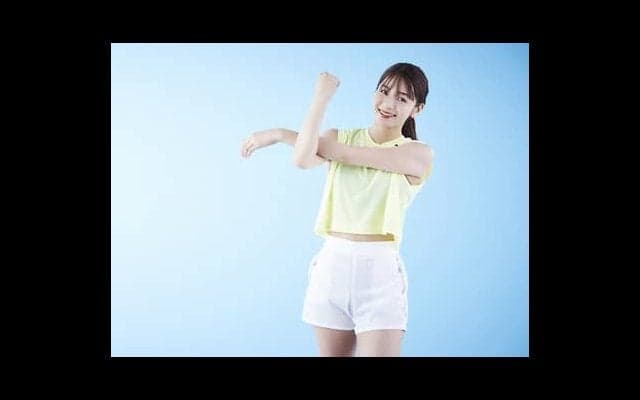 傳谷英里香さん、片手クロールで泳いでみた。「正しい動きを覚えやすい！」