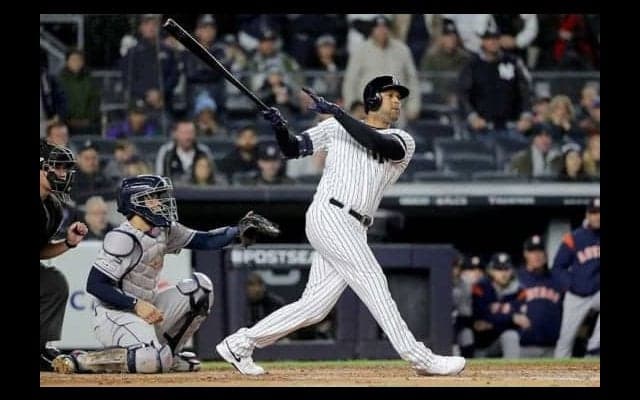 【MLB 優勝決定S】ヤ軍ヒックス、ポール直撃の豪快勝ち越し3ラン動画にファン歓喜　「ビースト」