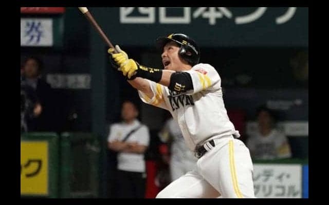 【日本S】鷹がついに先制！　松田宣が7回に先制3ラン、7回1安打無失点の高橋礼に援護送る