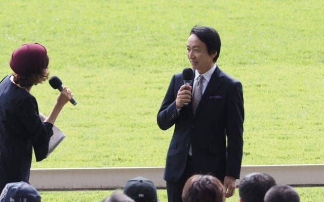 ディープインパクトの装蹄師・西内荘が東京競馬場でトークショー出演！「走る馬は蹄が薄い」‬