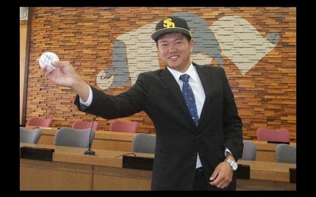 鷹ドラ3津森、すでに“選手目線”で日本S観戦　スカウトも「1年目からチャンス来る」