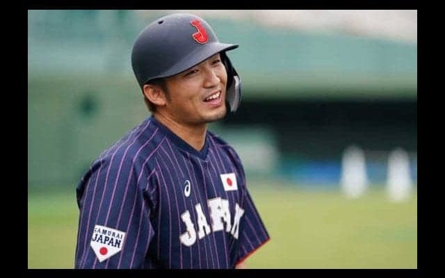 侍ジャパン鈴木、4番初アーチ！　吉田輝から左翼ポール際へ豪快弾