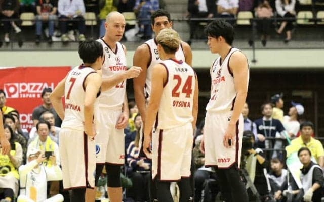 川崎ブレイブサンダース、全員フル稼働の総力戦となったSR渋谷との初戦に競り勝つ