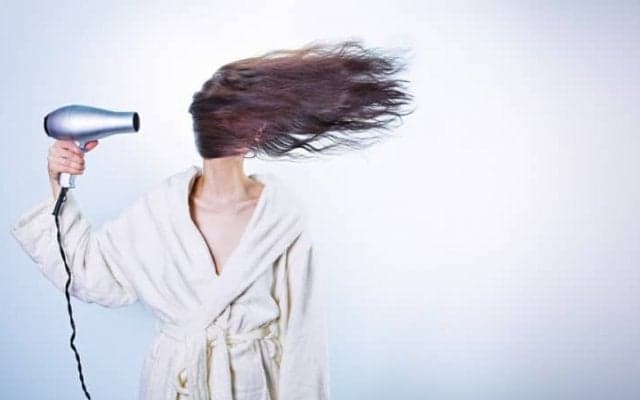 めざせ美髪！髪の毛を乾燥から防ぐ方法
