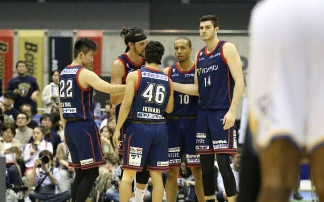 横浜ビー・コルセアーズ、ディフェンスのハードワークを40分間遂行して滋賀に快勝