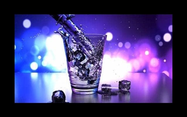 ミネラルウォーターの驚くべき効果効能