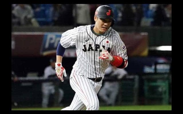 【プレミア12】悩める坂本に今大会初安打！　6番降格で合流13打席目の初ヒット