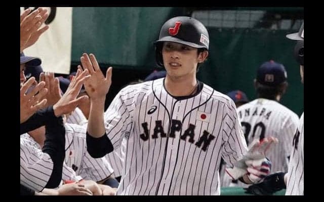 【プレミア12】侍J、稲葉監督が初チャレンジで成功　周東初盗塁、一度はアウト判定も覆る