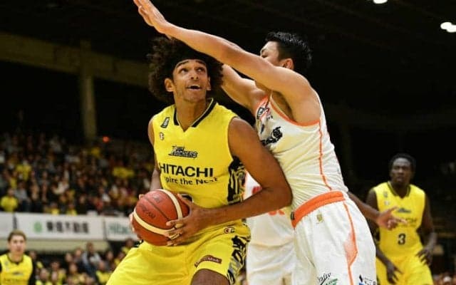 堅守のスタイルを取り戻したサンロッカーズ渋谷が新潟アルビレックスBBに逆転勝利