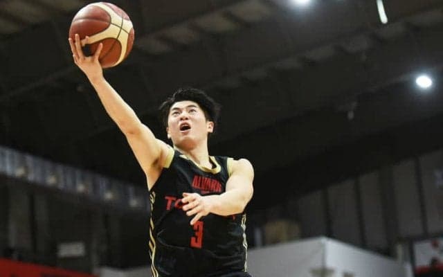 40分間タフに戦ったアルバルク東京、ホームで琉球ゴールデンキングスに2連勝