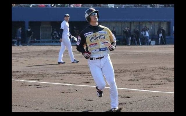 【トライアウト】元阪神・西岡、2三振に「難しい」も…現役にこだわり「チャレンジし続ける人生」