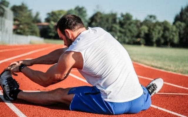 ４０代に入ったら要注意！カラダが硬い人が考えるべき２つのこと