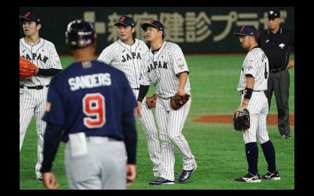 【プレミア12】侍J浅村にアクシデント　右スネに打球直撃もプレー続行、ファンから拍手