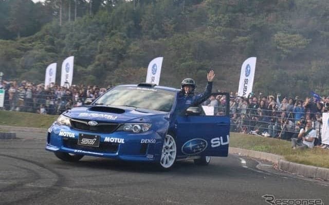 EJ20最後の年に約1000台のインプレッサが集結、ペターもデモランで箱乗り…スバル WRX ファンミーティング