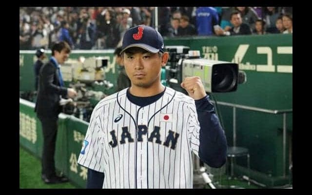 【プレミア12】快投も…“真顔すぎる”DeNA今永の勝利直後“自撮り”にファン突っ込み「笑って！」