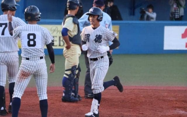 明徳義塾が星稜との27年ぶり対決を制して初戦突破。馬淵監督の強行策実る【11/15 第五十回記念明治神宮野球大会・高校の部1回戦 明徳義塾vs星稜】