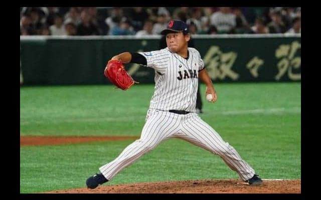 【プレミア12】巨人田口の“変顔”が強烈過ぎて…日韓決戦“第1R”勝利後の恒例自撮りが話題