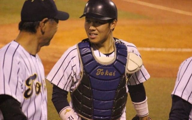 ソフトバンク2位・海野隆司のタイムリーや好リードで東海大が逆転４強入り【11/18 第五十回記念明治神宮野球大会・大学の部準々決勝 東海大vs中央大】