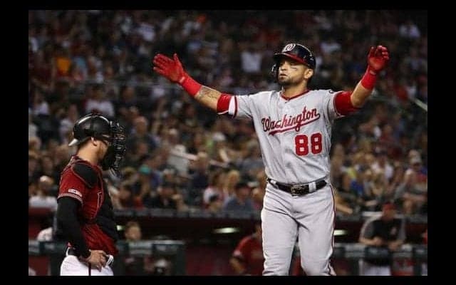 世界一球団の人気選手パーラが巨人に移籍　米メディア注目「次の章をスタート」