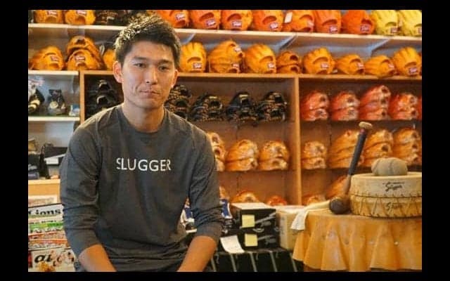 【高校野球】二塁手用は存在しない？　グラブ選びの重要ポイントを“達人”に聞く