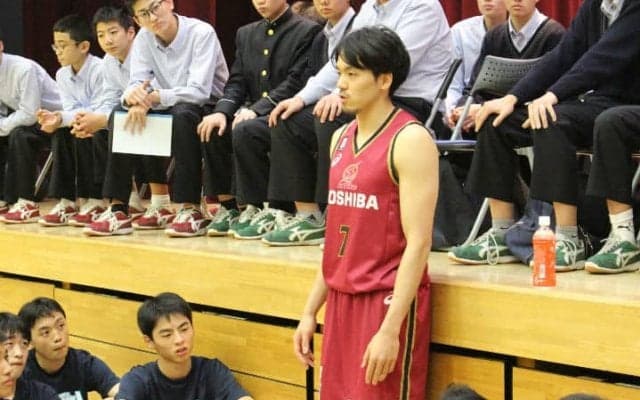 篠山竜青から学生プレーヤーへ「全盛期の八村塁と一緒に戦うのは、君たちの世代」