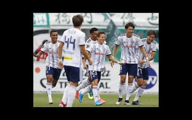 最強・仲川輝人。優勝争う３チームで随一の決め手を持つ横浜FMが奪首