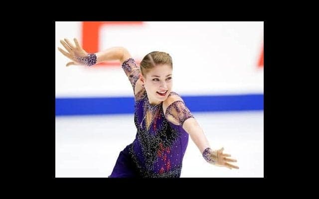 恐るべき完成度で優勝。超然としたコストルナヤが見せた16歳らしさ