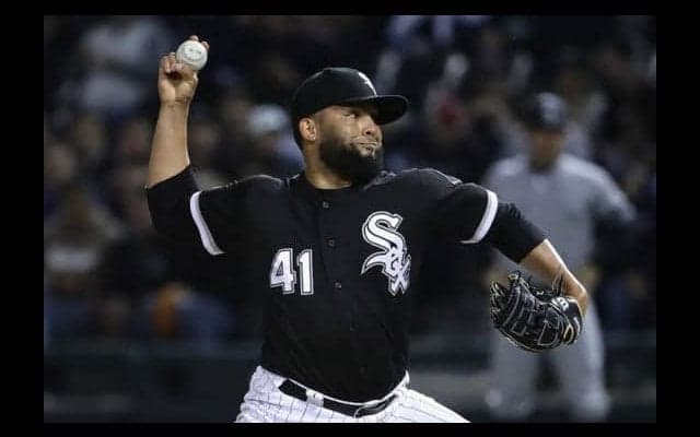 【MLB】年俸9億円で防御率6点台のWソックス右腕、逆水平チョップ→会場大混乱→告訴