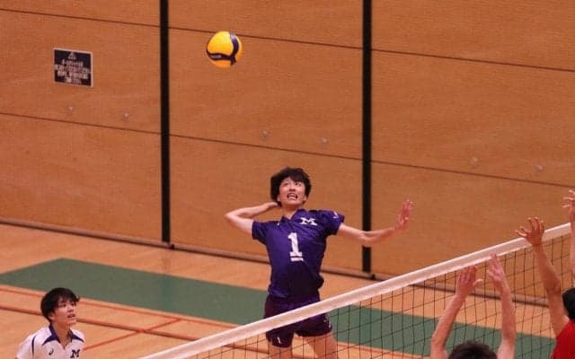粘る日大を振り切り３-１で勝利　ベスト８入りを果たす／全日本大学選手権