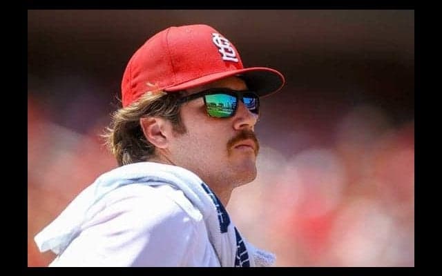 【MLB】元Gマイコラス、充実のオフ　着飾った美人妻のローレン夫人と知人結婚式へ