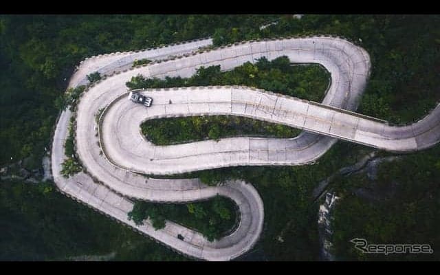 中国で最も危険な峠道、ドリフトで攻めるピックアップ…ケン・ブロック