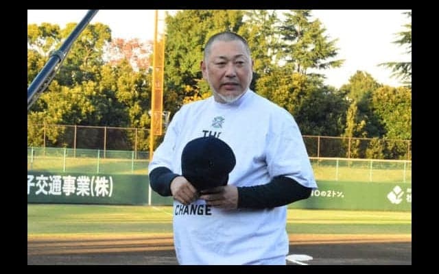 清原氏、仲間の演出に思わず涙　揃いのTシャツ、2人の息子からも直筆メッセージ