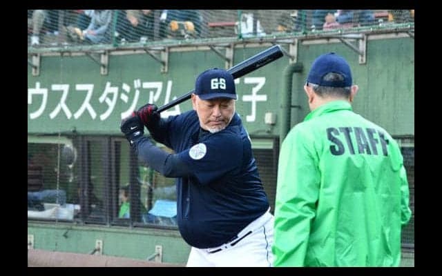 清原氏が登場曲「とんぼ」で打席へ　入来氏、野村氏、橋本氏と対戦も快音響かず