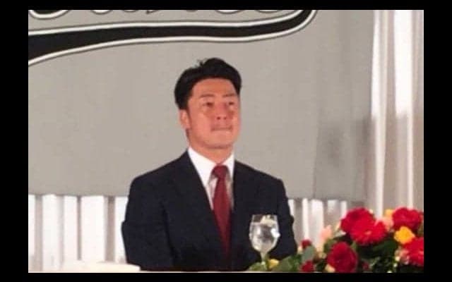 ロッテ美馬が入団会見「日本一になりたい」　好きなアイスは「雪見だいふく」