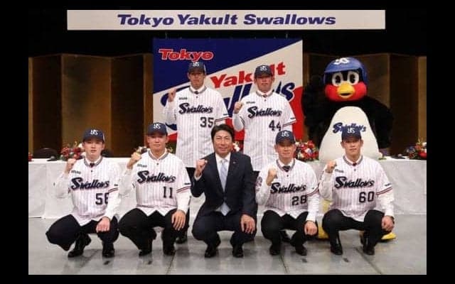 燕ドラ1奥川ら新人の目標選手に高津監督もヒヤヒヤ？　「ツッコミどころ満載ですね」