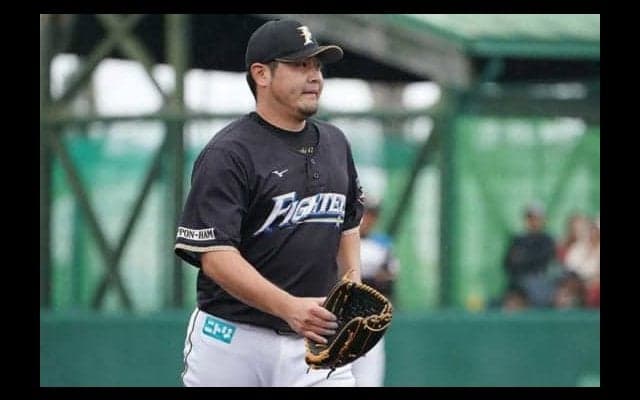 巨人、前日ハム田中豊＆前楽天八百板と育成契約　球団発表