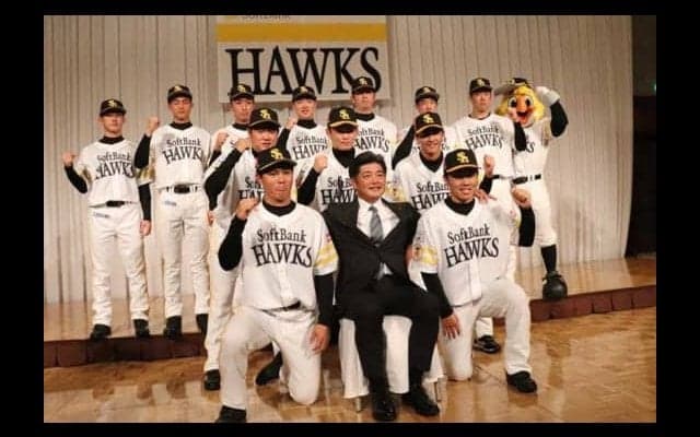 鷹ドラ2海野、“甲斐ステップ”で正捕手争いのライバルに　工藤監督「脅かす存在に」